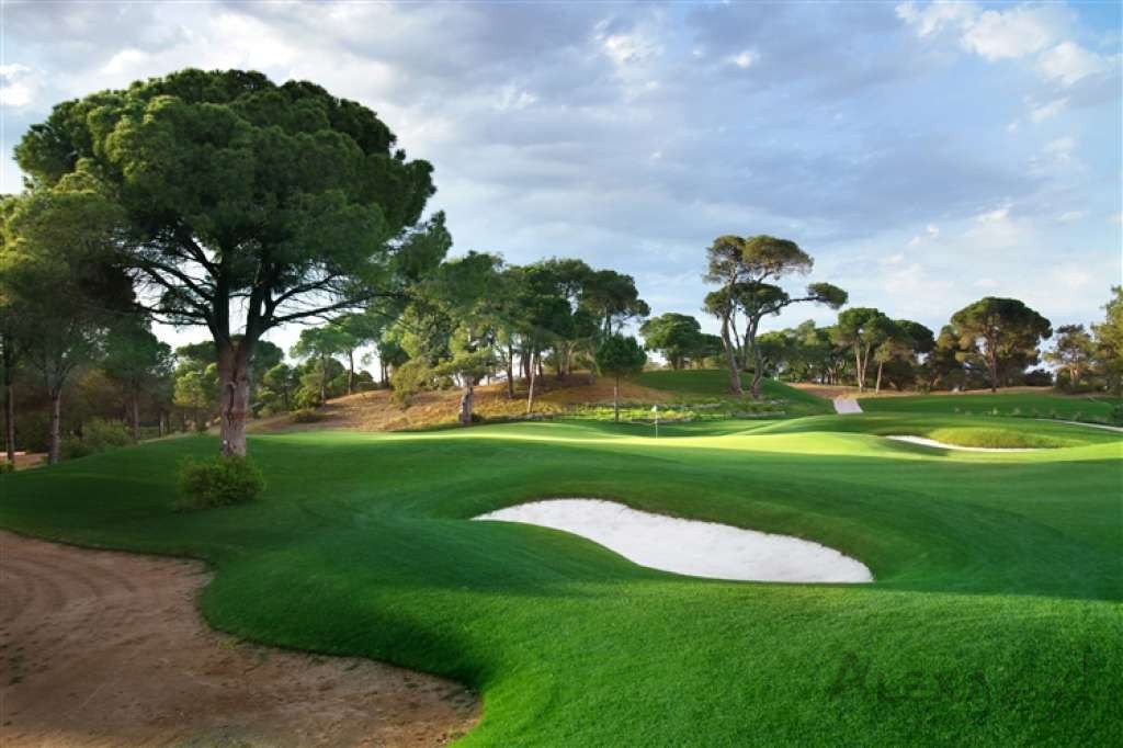 Montgomerie Maxx Royal Golf Course