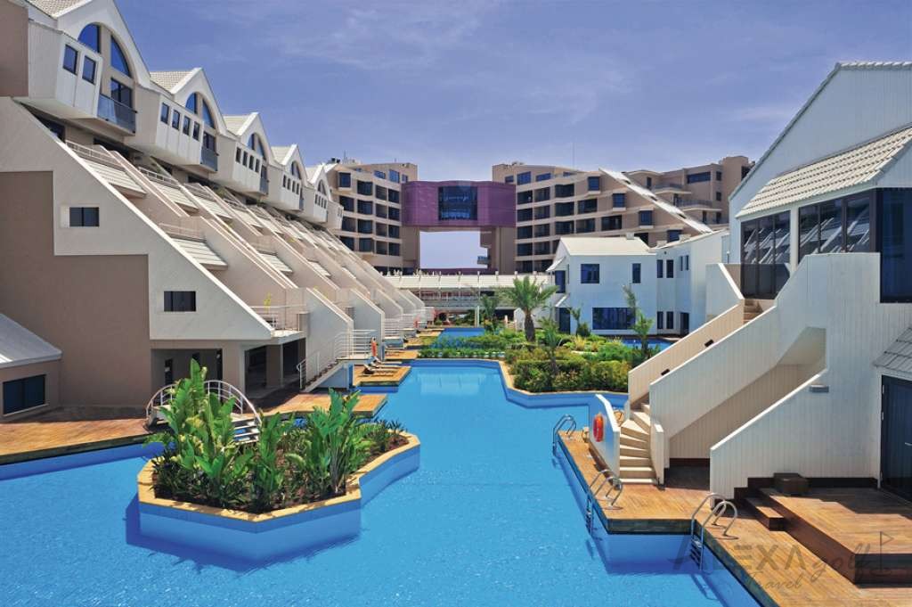 Susesi Luxury Resort